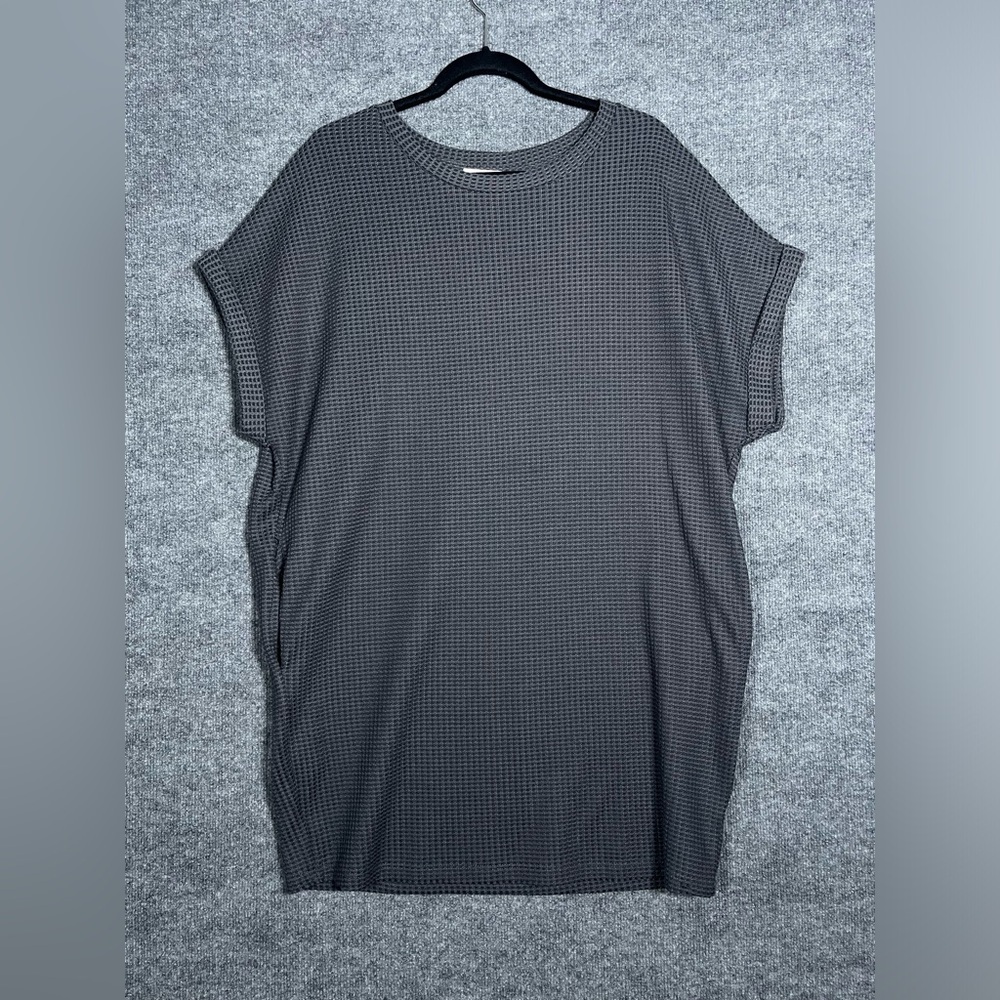 Umgee Women’s Medium Charcoal Gray Waffle Knit Pocket Oversized Tunic‎ Dress
